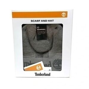 NWT. TIMBERLAND Hat & Scarf Set